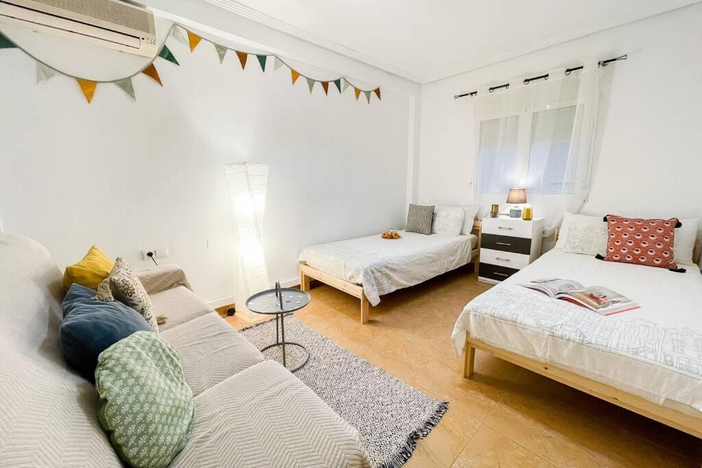 Coqueto Y Amplio Apartamento A 15 Min De La Playa アリカンテ エクステリア 写真