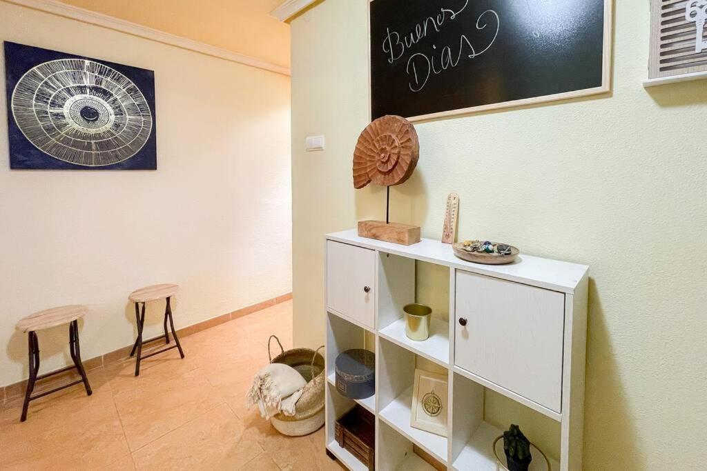 Coqueto Y Amplio Apartamento A 15 Min De La Playa アリカンテ エクステリア 写真