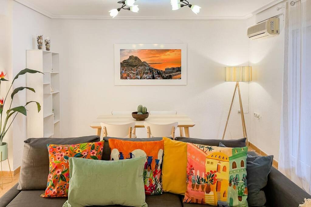 Coqueto Y Amplio Apartamento A 15 Min De La Playa アリカンテ エクステリア 写真